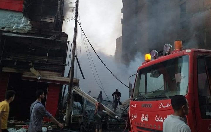 حريق هائل بأحد أكبر المعارض التجارية في مصر