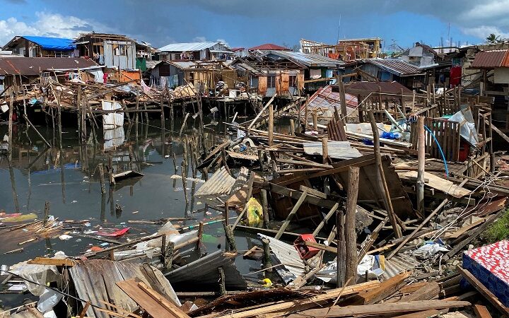 إعصار راي في الفليبين