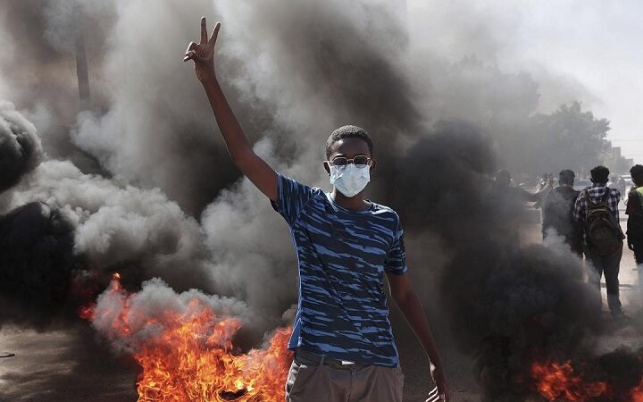 عشرات الإصابات خلال تظاهرات الخرطوم