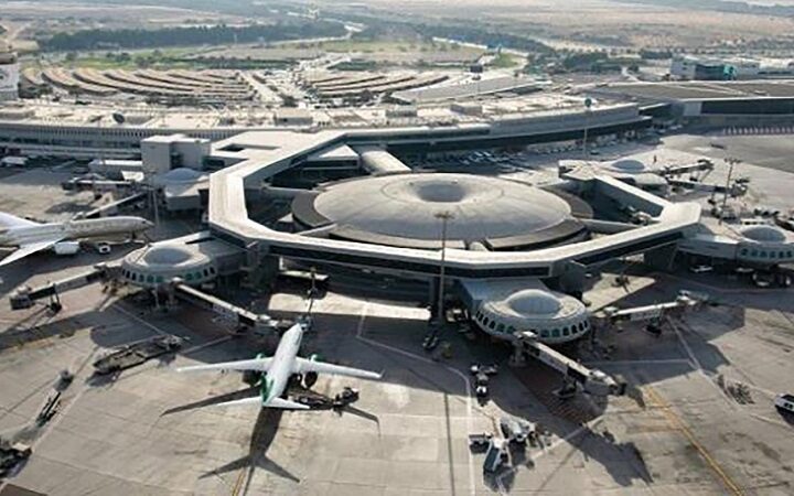 مطار أبو ظبي في الإمارات