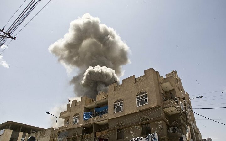 غارات جوية عنيفة للتحالف العربي في اليمن