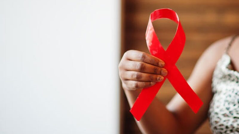 شفاء أول إمرأة من فيروس الإيدز