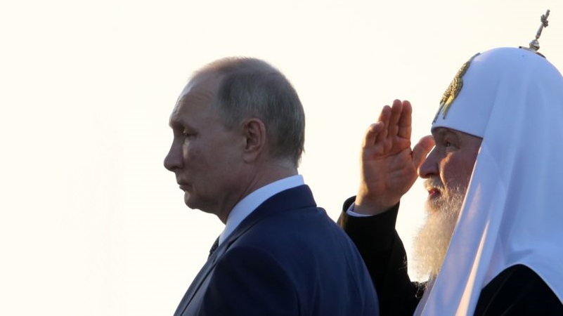 بوتين والبطريرك كيريل خلال إحتفال تدشين نصب الأمير ألكسندر نيفسكي - أيلول 2021