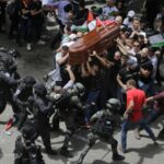 إستنكار دولي واسع لعنف القوات الإسرائيلية خلال جنازة الصحافية شيرين أبو عاقلة (فيديو)
