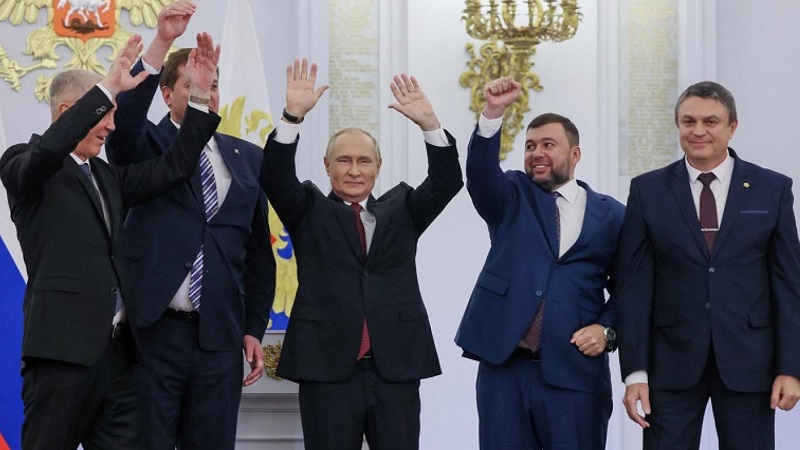 فلاديمير بوتين يعلن رسمياً ضم 4 مناطق أوكرانية إلى روسيا