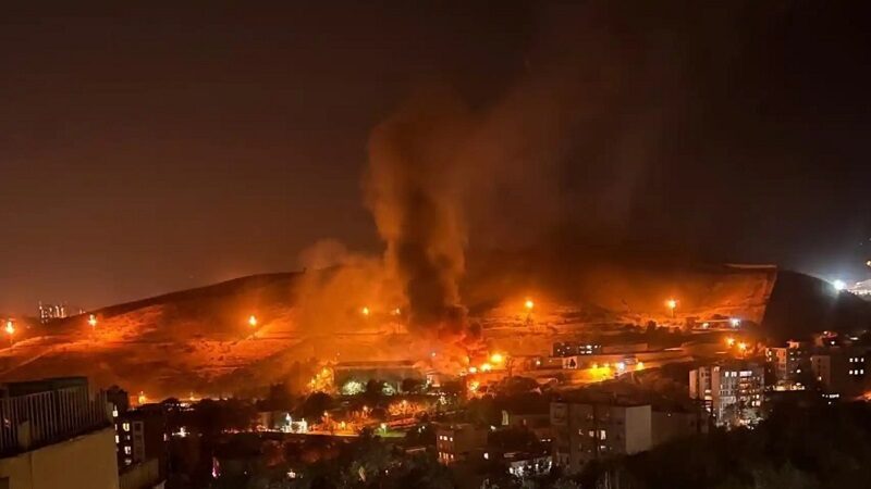حريق في سجن "إوين" بإيران