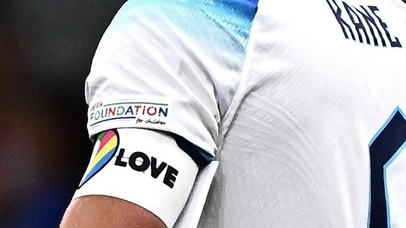 منتخبات تتراجع عن قرار إرتداء شارة دعم المثليين في كأس العالم في قطر 2022