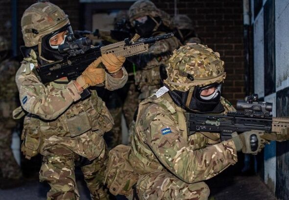قوات بريطانية خاصة في أوكرانيا