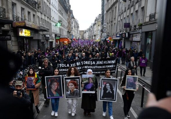 مسيرة بيضاء بعد هجوم على أكراد في باريس فرنسا